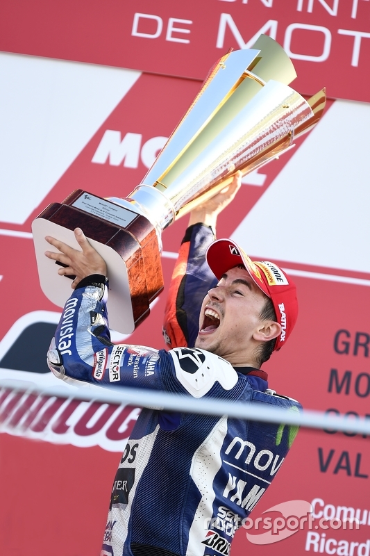 Podium: Ganador y campeón de MotoGP2015, Jorge Lorenzo, Yamaha Factory Racing