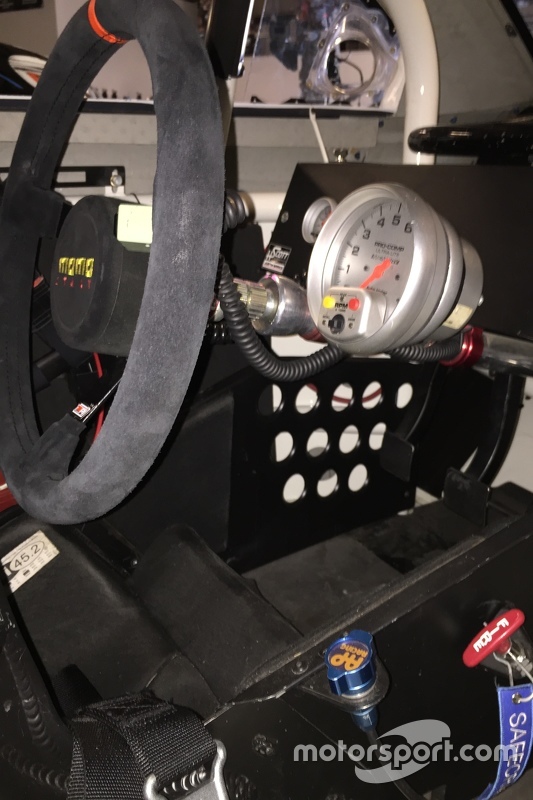 Carro adaptado de Rico Abreu