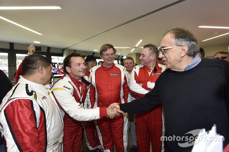 Sergio Marchionne, Ferrari Başkanı ve Fiat Chrysler Otomobilleri'nin CEO'su ile Ferrari F1 Müşteri Etkinliği pilotları