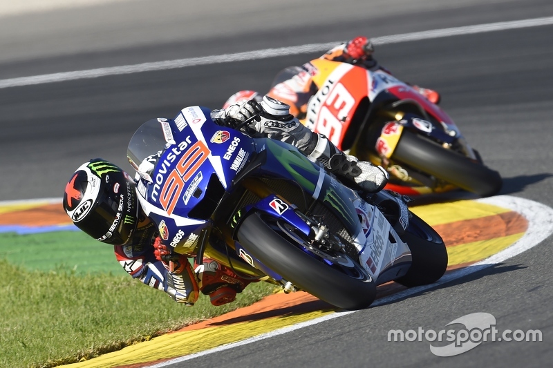 Marquez zet Lorenzo onder druk