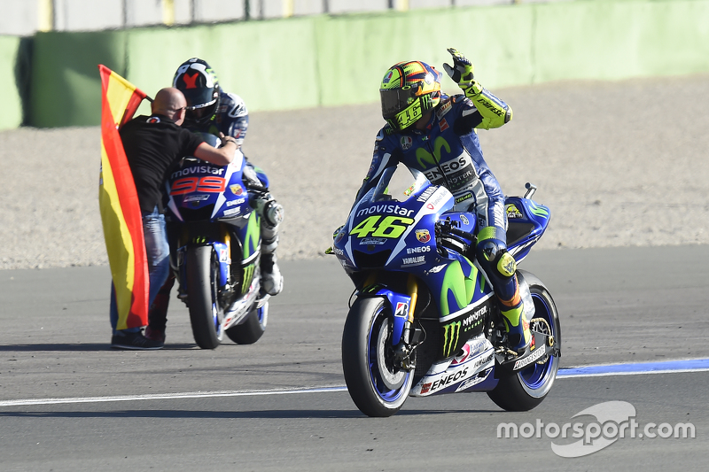 Valentino Rossi, Yamaha Factory Racing en winnaar en wereldkampioen 2015 Jorge Lorenzo, Yamaha Facto