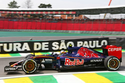 Carlos Sainz Jr., Scuderia Toro Rosso STR10