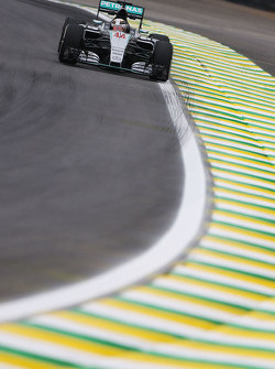 Льюис Хэмилтон, Mercedes AMG F1 W06