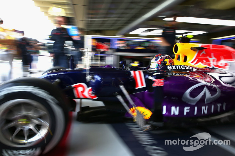 2015 год. В боксах Red Bull на пятничных тренировках