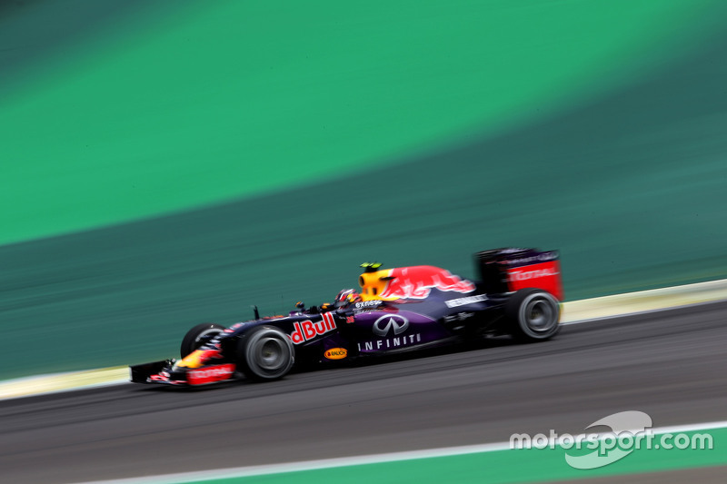 2015 год. За рулем болида Red Bull RB11 на субботней тренировке