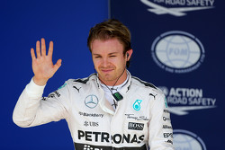 Обладатель поула Нико Росберг, Mercedes AMG F1 Team