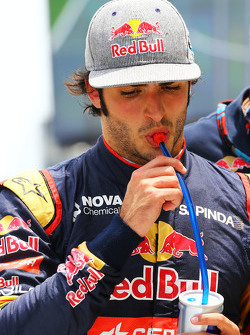 Карлос Сайнс мл., Scuderia Toro Rosso