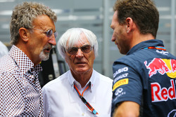 Eddie Jordan, BBC Television avec Bernie Ecclestone, et Christian Horner, Team Principal, Red Bull Racing