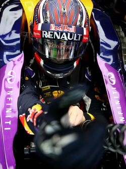 Даниил Квят, Red Bull Racing RB11