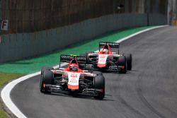 Alexander Rossi, Manor F1 Team and Will Stevens, Manor F1 Team