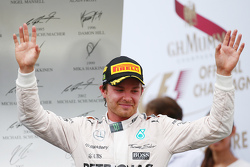 Podio: ganador de la carrera Nico Rosberg, Mercedes AMG F1 Team