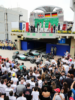 Podium: race winner Nico Rosberg, Mercedes AMG F1 W06, with second place Lewis Hamilton, Mercedes AMG F1 W06 and third place Sebastian Vettel, Ferrari
