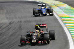 Pastor Maldonado, Lotus F1 E23