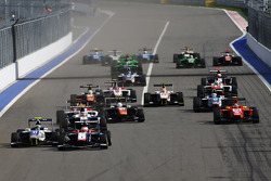 Start: Antonio Fuoco, Carlin leads