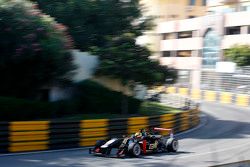 Alexander Albon, Signature Dallara Volkswagen