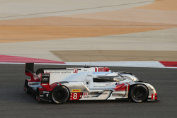 #8 奥迪乔斯特车队 奥迪R18 e-tron quattro:卢卡斯·迪格拉西、罗伊克·杜瓦尔、奥利弗·贾维斯