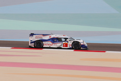 #1 Toyota Racing Toyota TS040 Hybrid: Sébastien Buemi, Anthony Davidson, Kazuki Nakajima