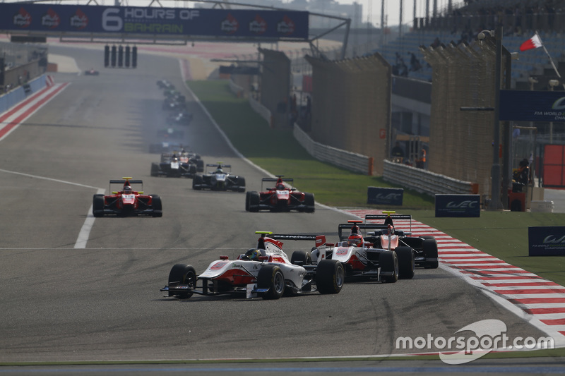 Marvin Kirchhofer, ART Grand Prix vor Esteban Ocon, ART Grand Prix and Luca Ghiotto, Trident