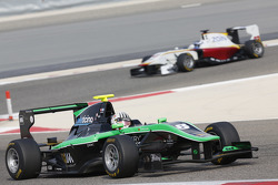 Alex Fontana, Status Grand Prix leads Zaid Ashkanani, Campos Racing