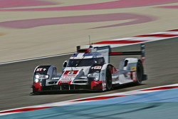 #8 Audi Sport Team Joest Audi R18 e-tron quattro: Lucas di Grassi, Loic Duval, Oliver Jarvis