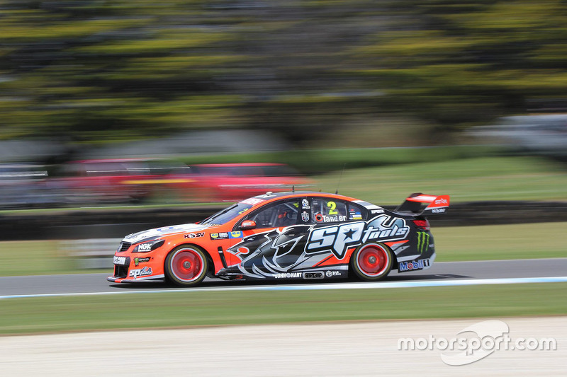 #2 Garth Tander (HRT-Holden)