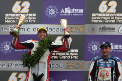 Podium: 1. Peter Hickman, 3. Michael Rutter