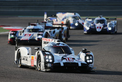 #18 Porsche Team Porsche 919 Hybrid: Romain Dumas, Neel Jani, Marc Lieb