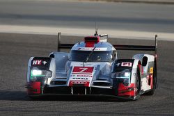 #7 Audi Sport Team, Joest Audi R18 e-tron quattro: Marcel Fässler, André Lotterer, Benoit Tréluyer