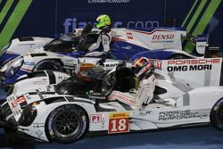 #18 Porsche Team Porsche 919 Hybrid: Romain Dumas, Neel Jani, Marc Lieb