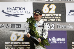 Podium: second place Charles Leclerc, Van Amersfoort Racing celebrates with champagne