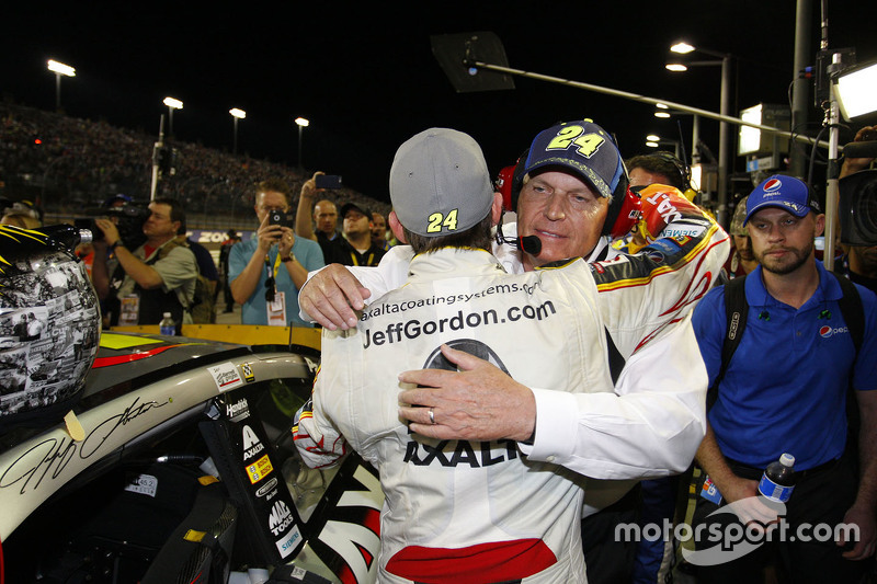 Jeff Gordon, Hendrick Motorsports Chevrolet with team owner Rick Hendrick