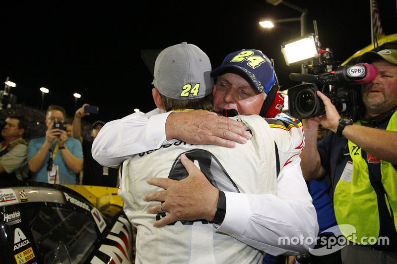 Jeff Gordon, Hendrick Motorsports Chevrolet with team owner Rick Hendrick