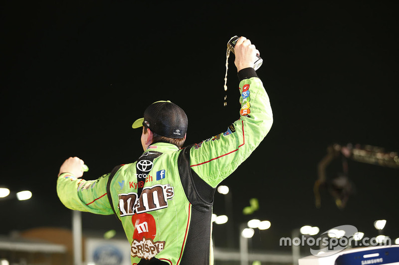 Championship victory lane: Race winner and 2015 NASCAR Sprint Cup Champion Kyle Busch, Joe Gibbs Racing Toyota