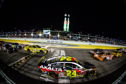Jeff Gordon, Hendrick Motorsports Chevrolet lors du dernier restart de sa carrière