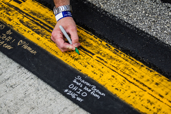 Fans schreiben Nachrichten an Jeff Gordon, Hendrick Motorsports Chevrolet