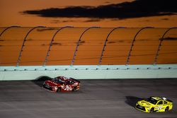 J.J. Yeley, BK Racing Toyota; Matt Kenseth, Joe Gibbs Racing Toyota