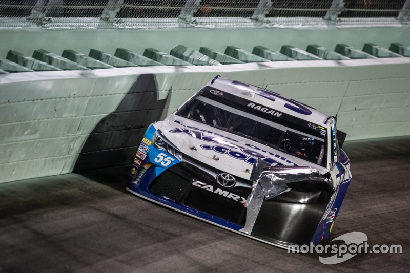 David Ragan, Michael Waltrip Racing Toyota