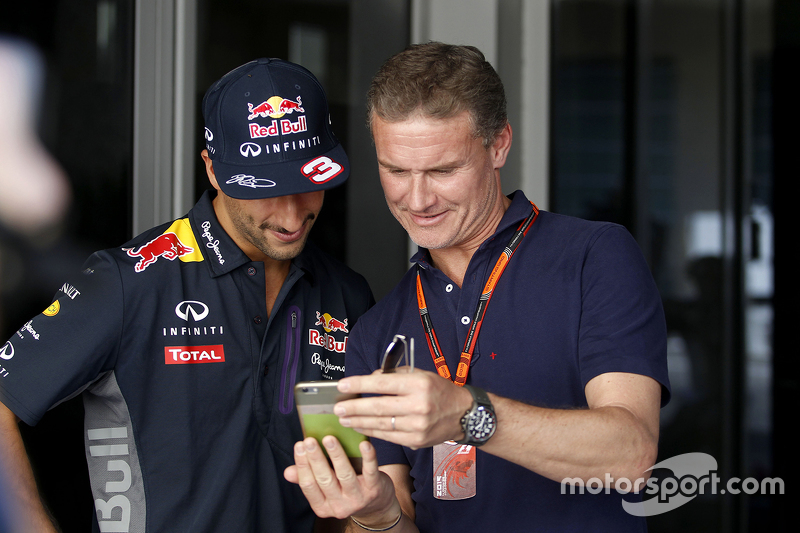 Daniel Ricciardo, Red Bull Racing con David Coulthard, Red Bull Racing y Scuderia Toro Advisor / BBC