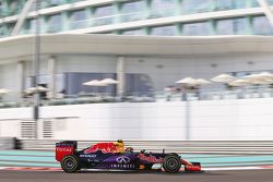 Daniil Kvyat, Red Bull Racing RB11