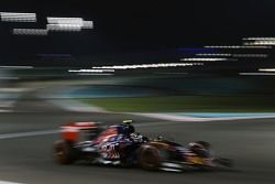 Carlos Sainz Jr., Scuderia Toro Rosso STR10