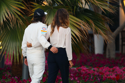 Fernando Alonso, McLaren con su novia Lara Alvarez