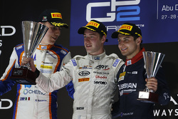Course 1, le podium : le deuxième Raffaele Marciello, Trident, le vainqueur Stoffel Vandoorne, ART Grand Prix et le troisième Mitch Evans, RUSSIAN TIME