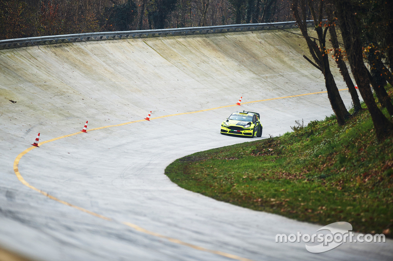 Valentino Rossi y Carlo Cassina, Ford Fiesta