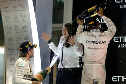 Second place Lewis Hamilton, Mercedes AMG F1 Team and race winner Nico Rosberg, Mercedes AMG F1 Team