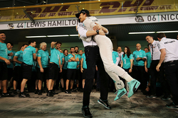 Race winner Nico Rosberg, Mercedes AMG F1 celebrates with Toto Wolff, Mercedes AMG F1 Shareholder and Executive Director and the team