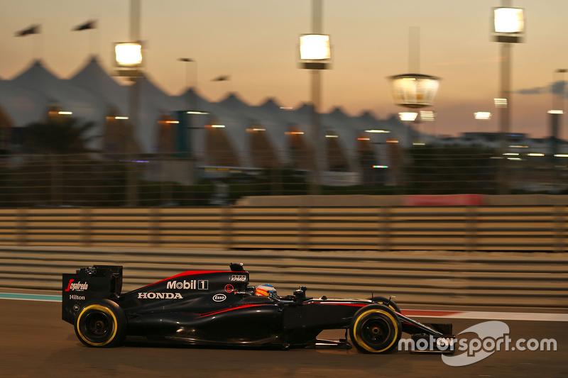 McLaren MP4-30 (2015)