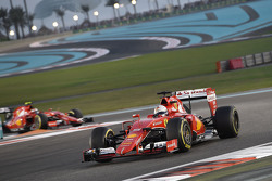 Sebastian Vettel en Kimi Raikkonen, Ferrari SF15-T