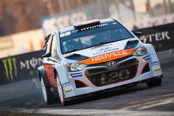 Thierry Neuville, dan Julien Vial, Hyundai i20