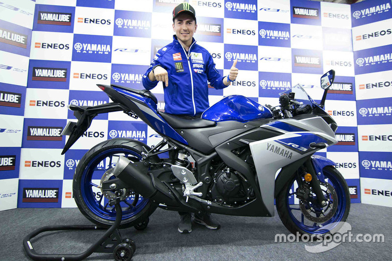 Jorge Lorenzo, Yamaha Factory Racing con le Yamaha YZF-R3