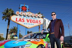 Le Champion 2015 de la NASCAR Sprint Cup Kyle Busch, Joe Gibbs Racing Toyota